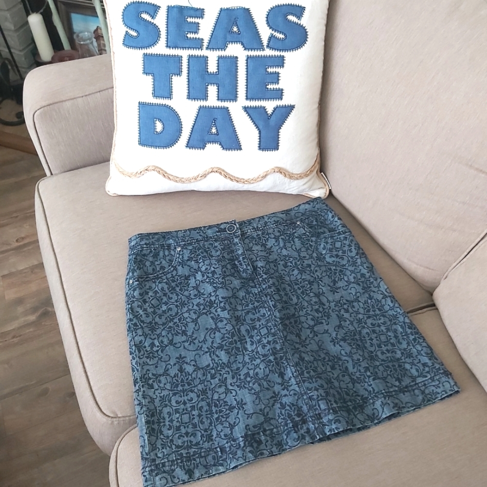 Karen Scott Petites blue skirt light denim filigree stretch